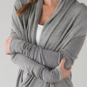 Lululemon Iconic Wrap Sweater Size 4 Gray